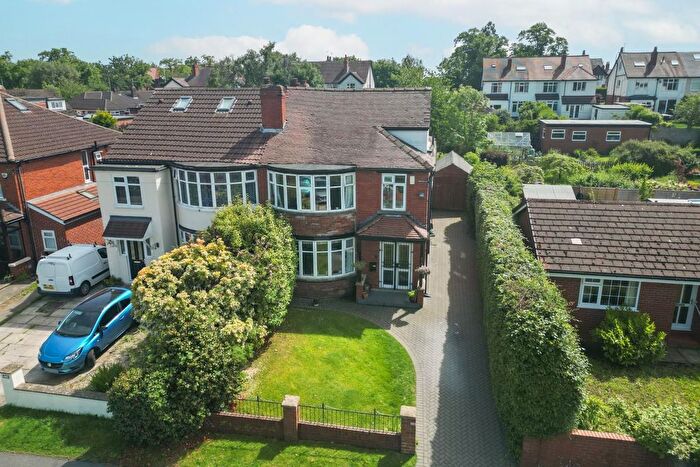 4 Bedroom Semi-Detached House For Sale In Earlswood Avenue, Roundhay, Leeds, LS8