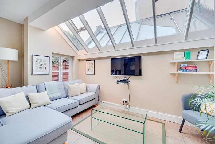 4 Bedroom Terraced House To Rent In Burnfoot Avenue, Parsons Green, SW6