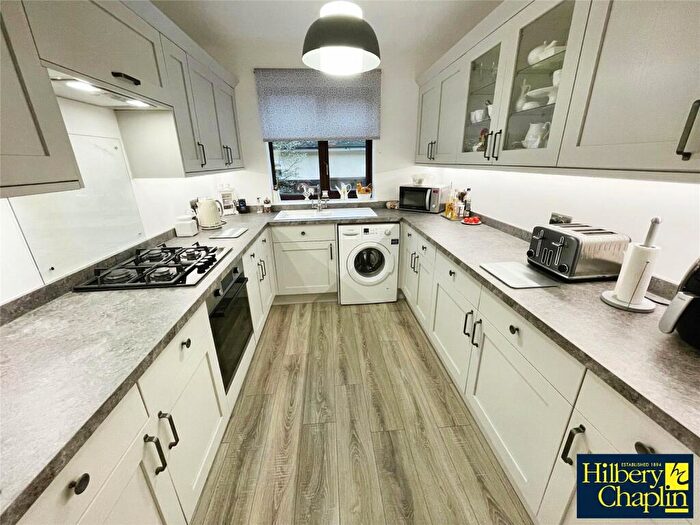 2 Bedroom Bungalow For Sale In Lower Bedfords Road, Collier Row, RM1
