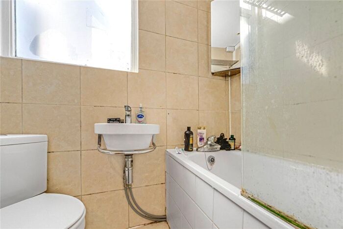 1 Bedroom Flat For Sale In Hugon Road, London, SW6