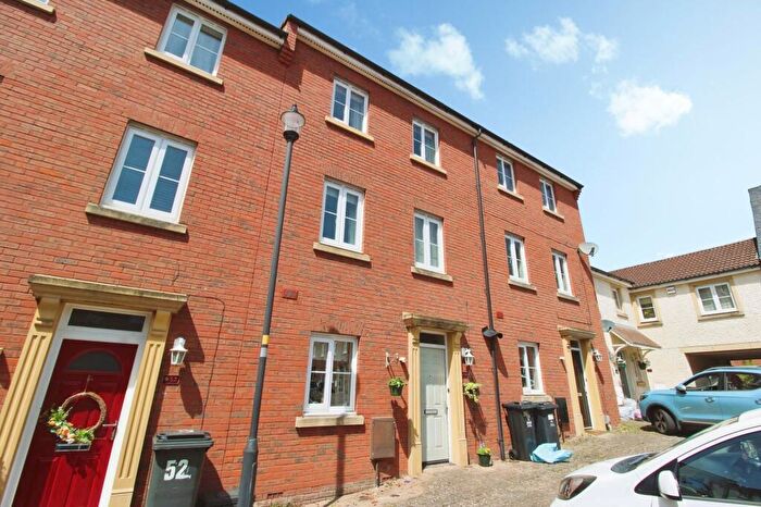 4 Bedroom Terraced House For Sale In Britten Road, Swindon, SN25