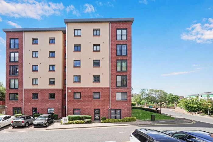 2 Bedroom Flat For Sale In B Flat, Slateford Gait, Edinburgh, EH11