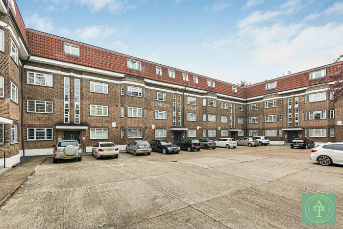 2 Bedroom Flat To Rent In Green Lanes, Winchmore Hill, N21