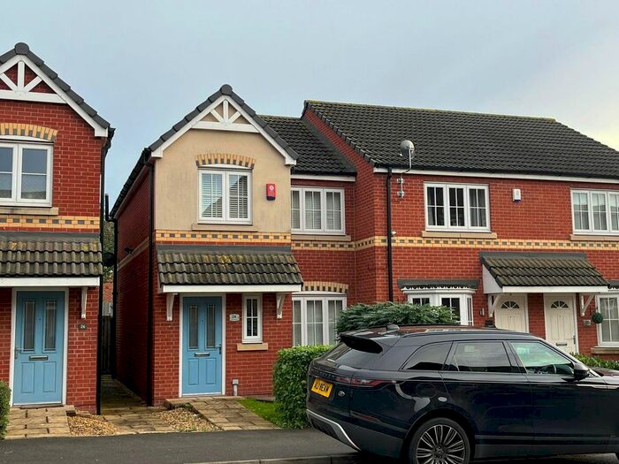 3 Bedroom Semi-Detached House To Rent In Scrooby Road, Doncaster, DN11