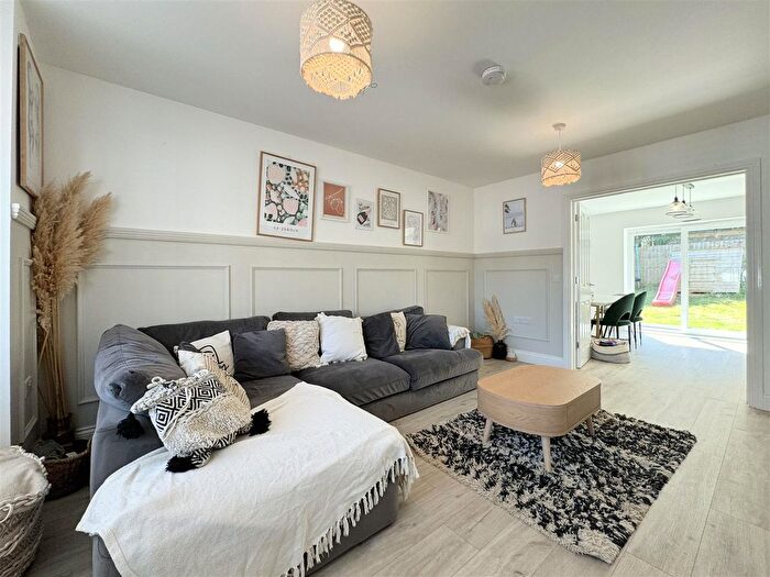 4 Bedroom Detached House For Sale In Tremellyn Road, Mitchell, Newquay, TR8