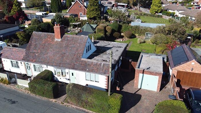 3 Bedroom Semi-detached House For Sale In Cottage Lane, Burntwood, WS7