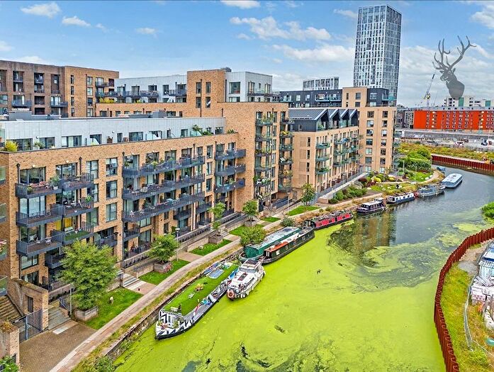 2 Bedroom Flat For Sale In Bow River Village, Bow, E3