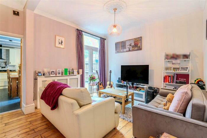 1 Bedroom Terraced House To Rent In Oaklands Road, London, W7