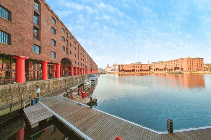 2 Bedroom Apartment For Sale In Albert Dock, Liverpool, L3