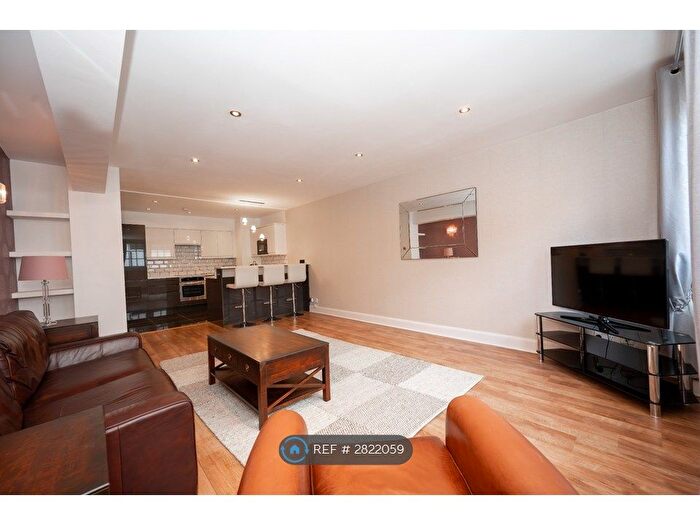 1 Bedroom Flat To Rent In Tamarind Court, London, SE1