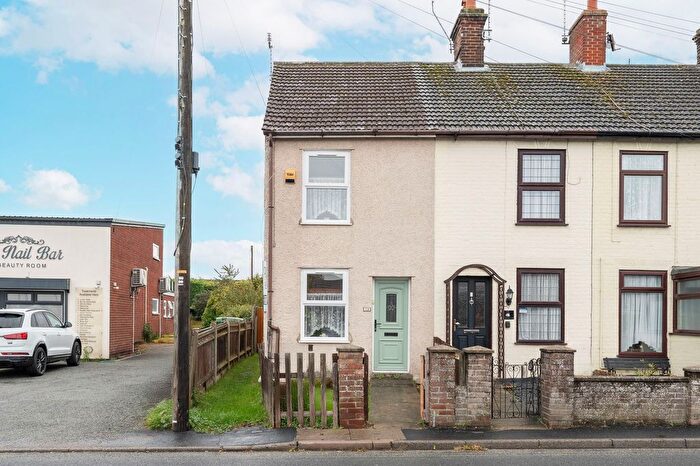 3 Bedroom End Terrace House For Sale In London Road, Kessingland, NR33