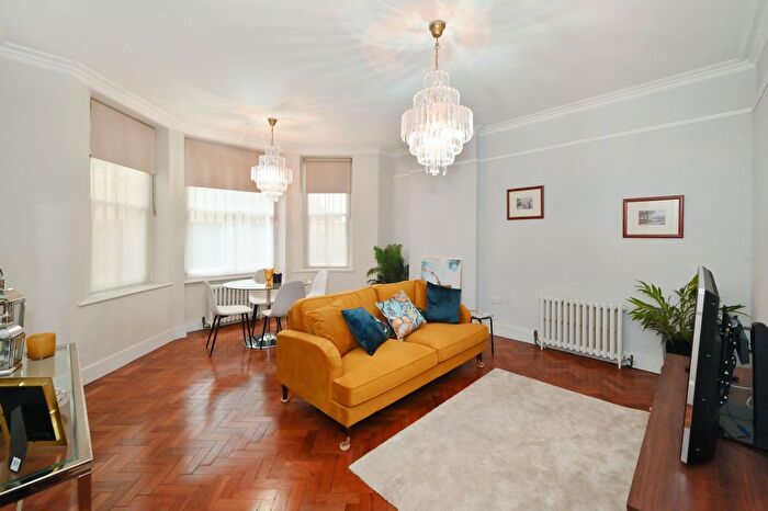 1 Bedroom Flat To Rent In Stanhope Gardens, SW7