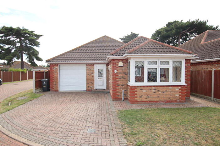 2 Bedroom Bungalow For Sale In Abbigail Gardens, Clacton On Sea, CO15