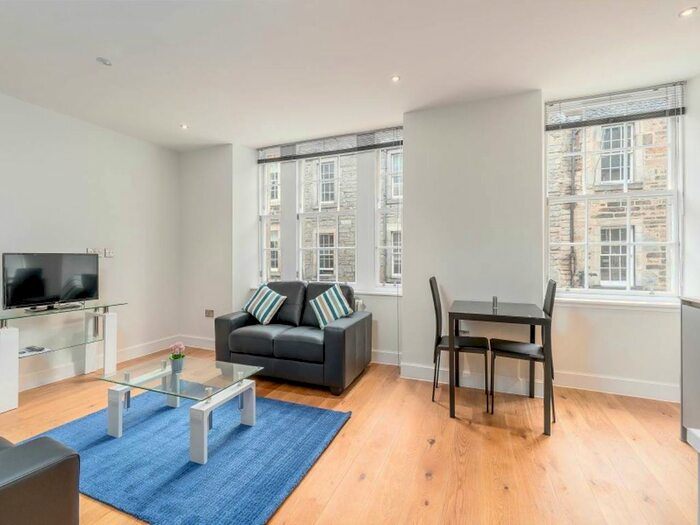 1 Bedroom Flat To Rent In Thistle Street, City Centre, Edinburgh, EH2