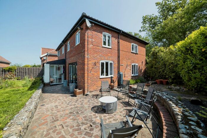 5 Bedroom Cottage For Sale In Honingham Road, Barnham Broom, Norwich, Norfolk, NR9