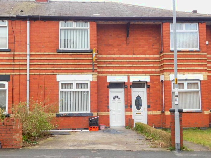 3 Bedroom Town House To Rent In Ashton Road West, Failsworth, Manchester, M35