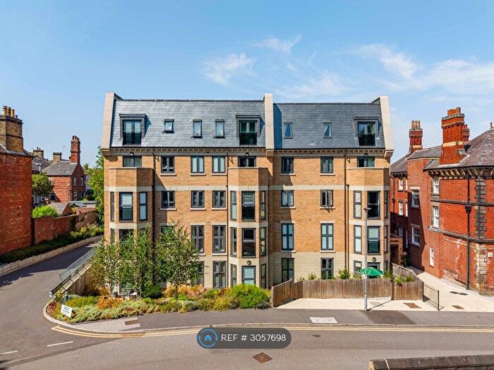 1 Bedroom Flat To Rent In Berneslai Close, Barnsley, S70
