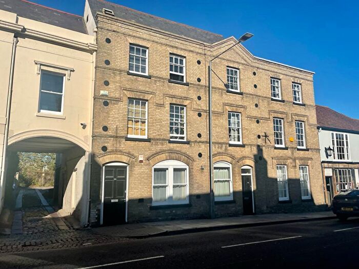 1 Bedroom Flat To Rent In East Hill, Colchester, CO1