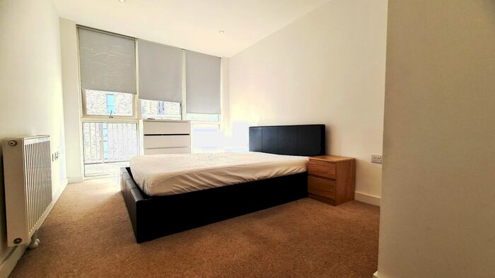 1 Bedroom Flat To Rent In Discovery Tower, London, E16