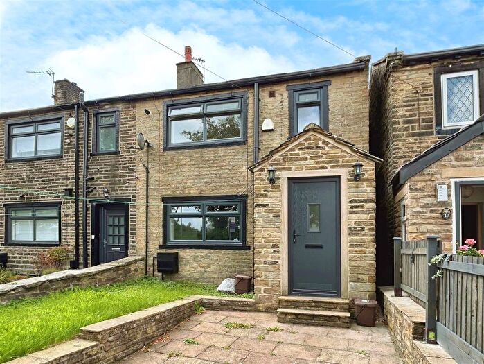 2 Bedroom Terraced House To Rent In Cross Lane, Shelf, Halifax, HX3