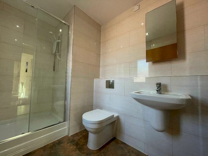 6 Bedroom Apartment To Rent In Ecclesall Gate, S11