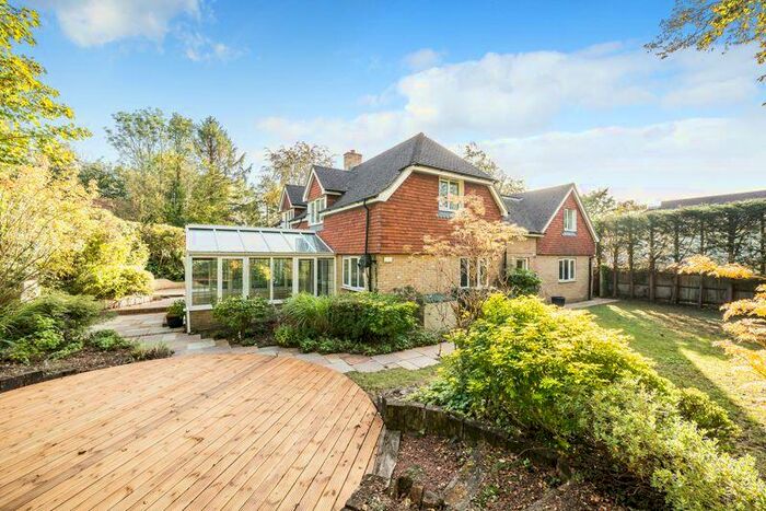 5 Bedroom Detached House To Rent In Highbarrow Close, Purley, CR8