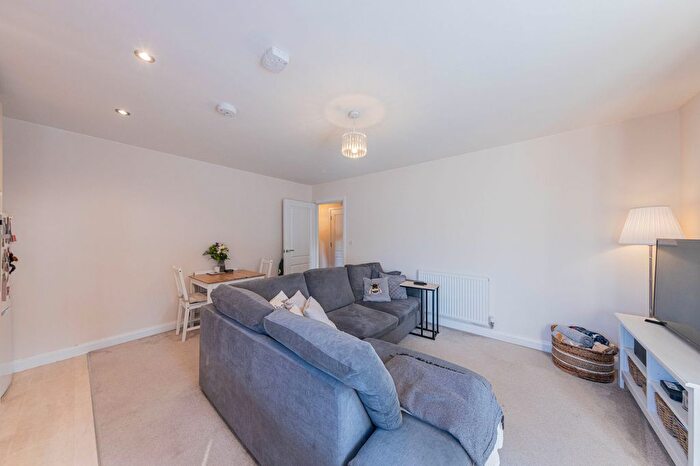 2 Bedroom Flat For Sale In Glazebrook Meadows, Glazebrook, WA3