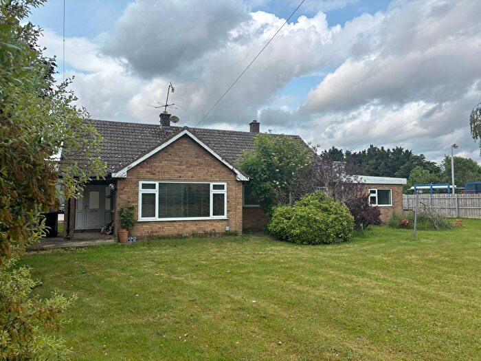 3 Bedroom Bungalow To Rent In ., Malton, YO17