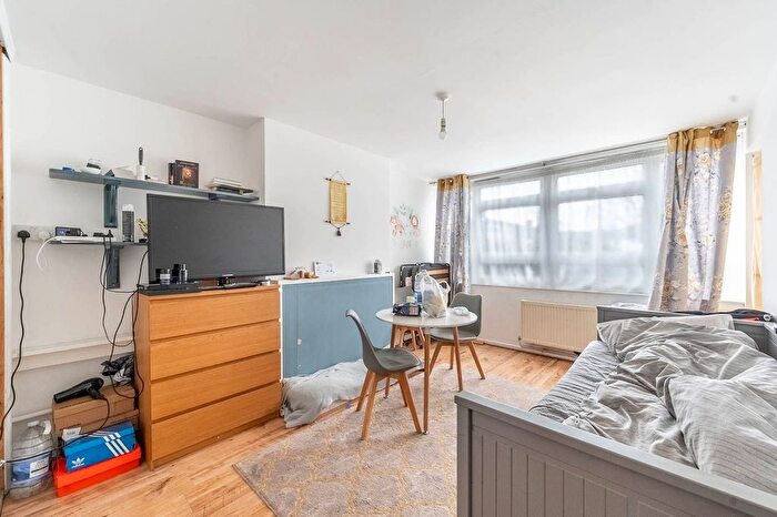 1 Bedroom Flat To Rent In John Perrin Plac, Harrow, HA3