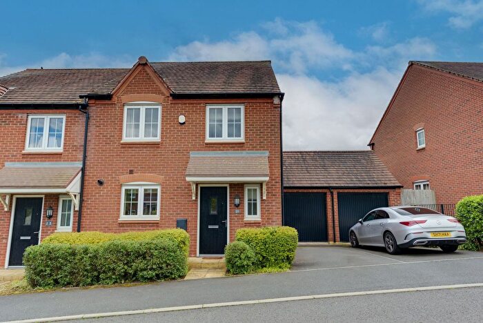 4 Bedroom Detached House To Rent In Field View Road, Congleton, CW12