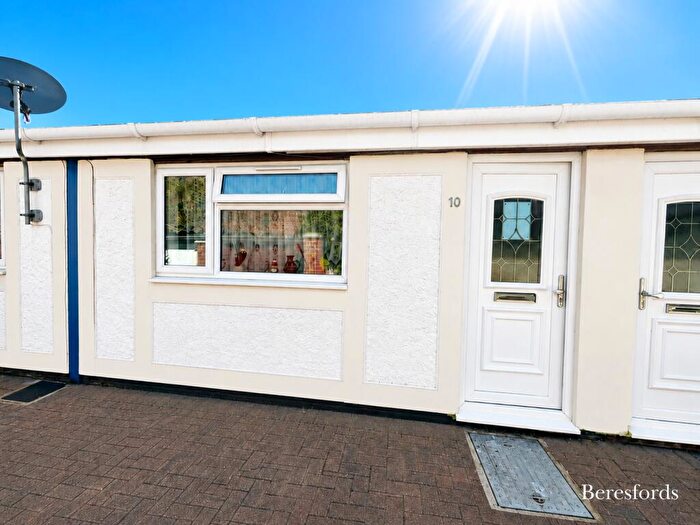 Studio To Rent In Military Road, CO1