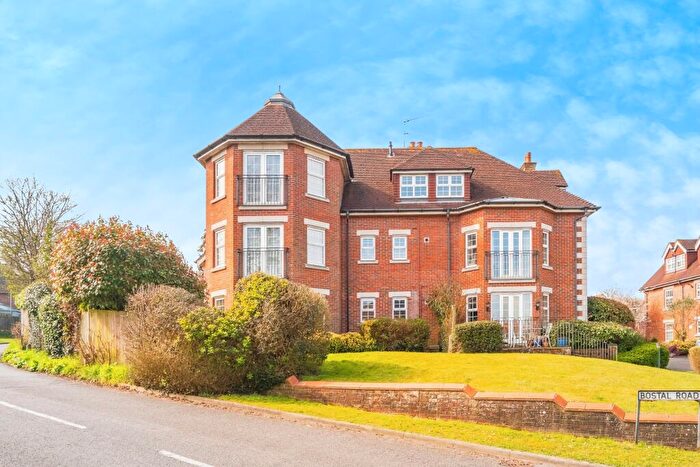2 Bedroom Flat For Sale In Goring Court, Bramber Road, Steyning, West Sussex, BN44