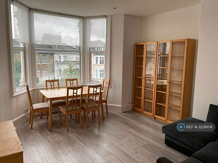 1 Bedroom Flat To Rent In Finchley Lane, London, NW4