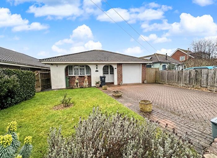 3 Bedroom Detached Bungalow For Sale In Telscombe Road, Peacehaven, BN10