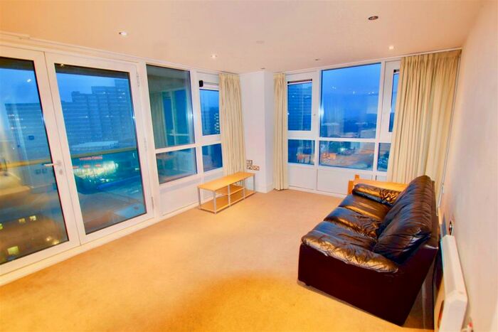 2 Bedroom Apartment To Rent In Litmus Building Huntingdon Street, NG1