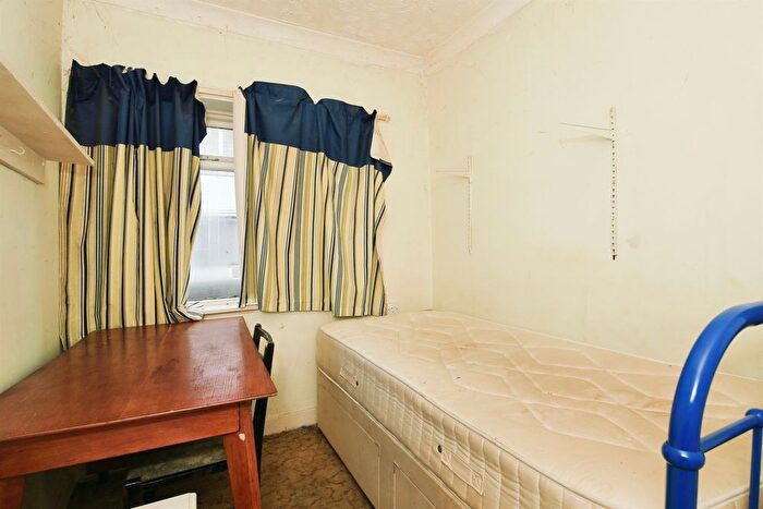 2 Bedroom Detached Bungalow For Sale In Burrowmoor Road, March, PE15