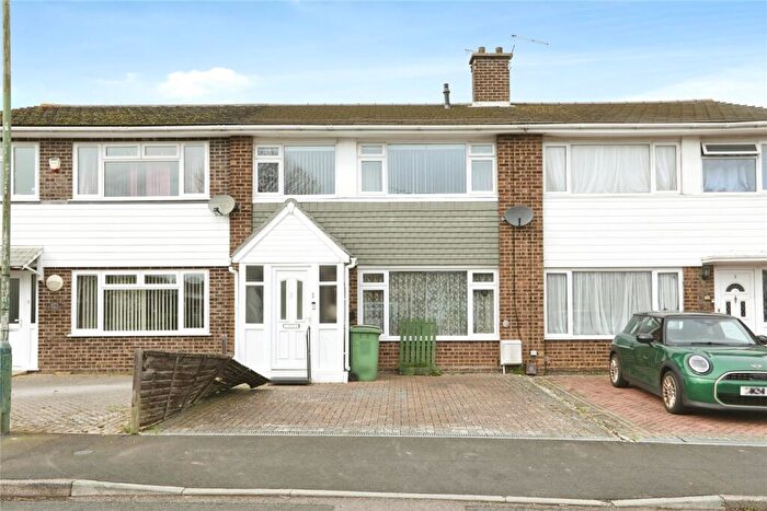 3 Bedroom Terraced House For Sale In Kilndown Close, Maidstone, Kent, ME16