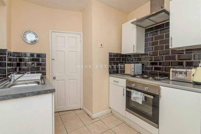 2 Bedroom Flat To Rent In Meldon Terrace, Heaton, Newcastle Upon Tyne, NE6