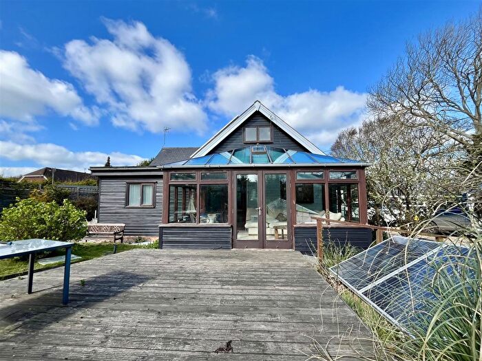 3 Bedroom Chalet For Sale In Lower Waites Lane, Fairlight, TN35