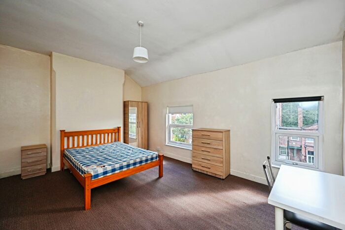 4 Bedroom End Of Terrace House For Sale In Colville Street, Nottingham, Nottinghamshire, NG1