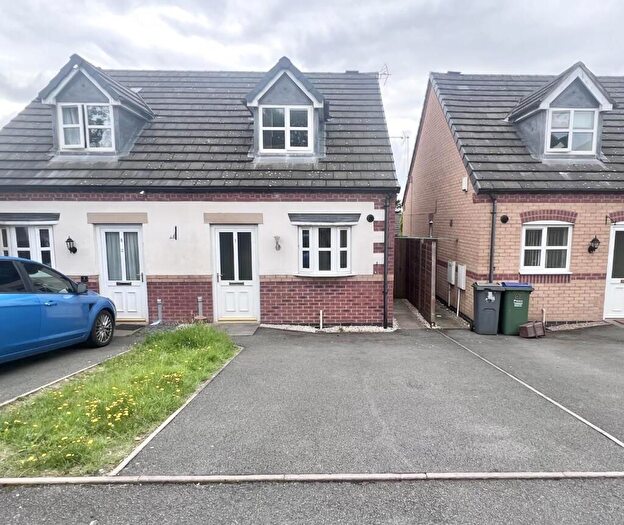 2 Bedroom Semi-Detached House To Rent In Britannia Mews, Rowley Regis, B65