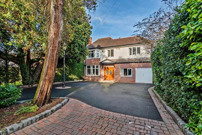 6 Bedroom Detached House For Sale In Warwick Road, Solihull, B91