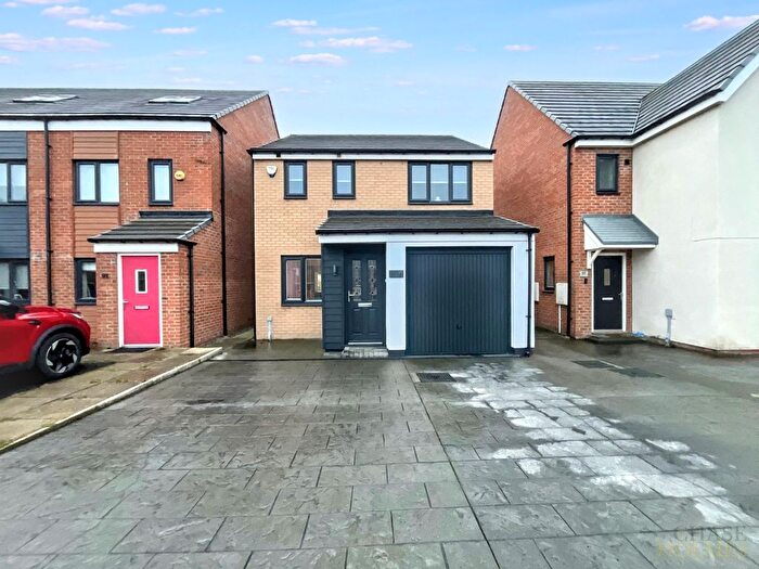 3 Bedroom Detached House For Sale In St. Aloysius View, Hebburn, NE31