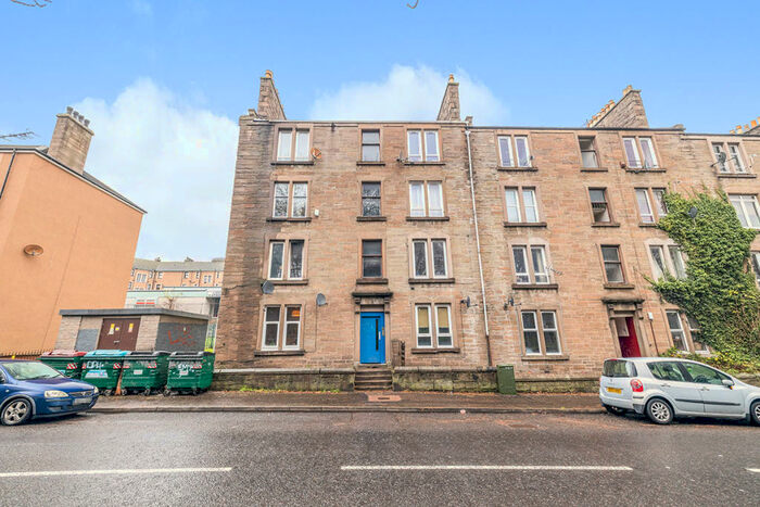 2 Bedroom Flat To Rent In Dens Road, Dundee, DD3