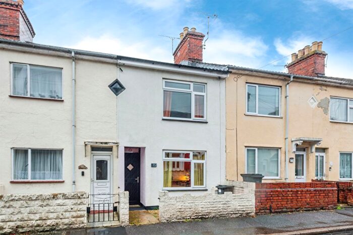 2 Bedroom Terraced House For Sale In Linslade Street, Swindon, SN2