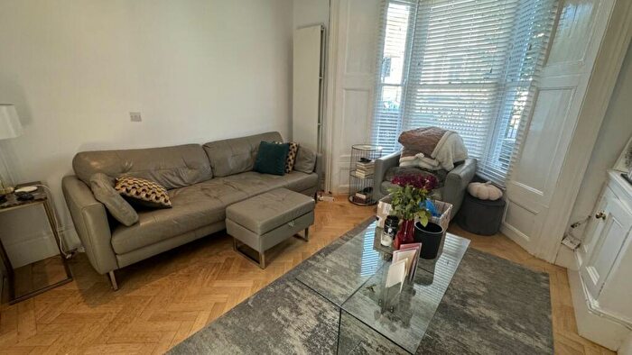 5 Bedroom Terraced House To Rent In Canning Road, Higbury, N5