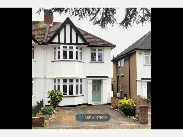 3 Bedroom Semi-Detached House To Rent In Penylan Place, Edgware, HA8