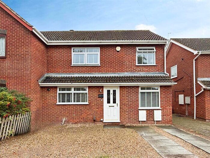 4 Bedroom House To Rent In Doulton Way, Whitchurch, Bristol, BS14
