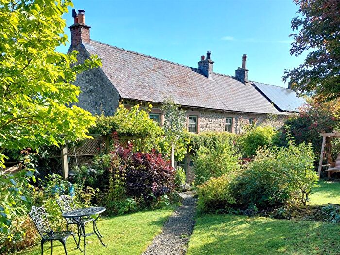 3 Bedroom Cottage For Sale In Woolleys Yard, Winster, Matlock, DE4