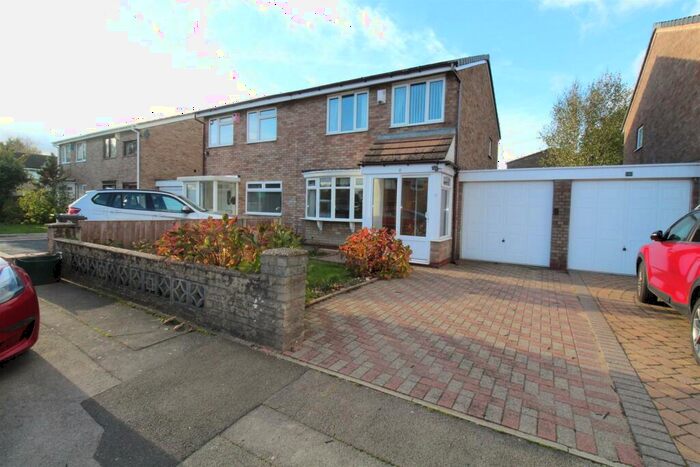 3 Bedroom Link Detached House To Rent In Cornel Close, Birmingham, B37